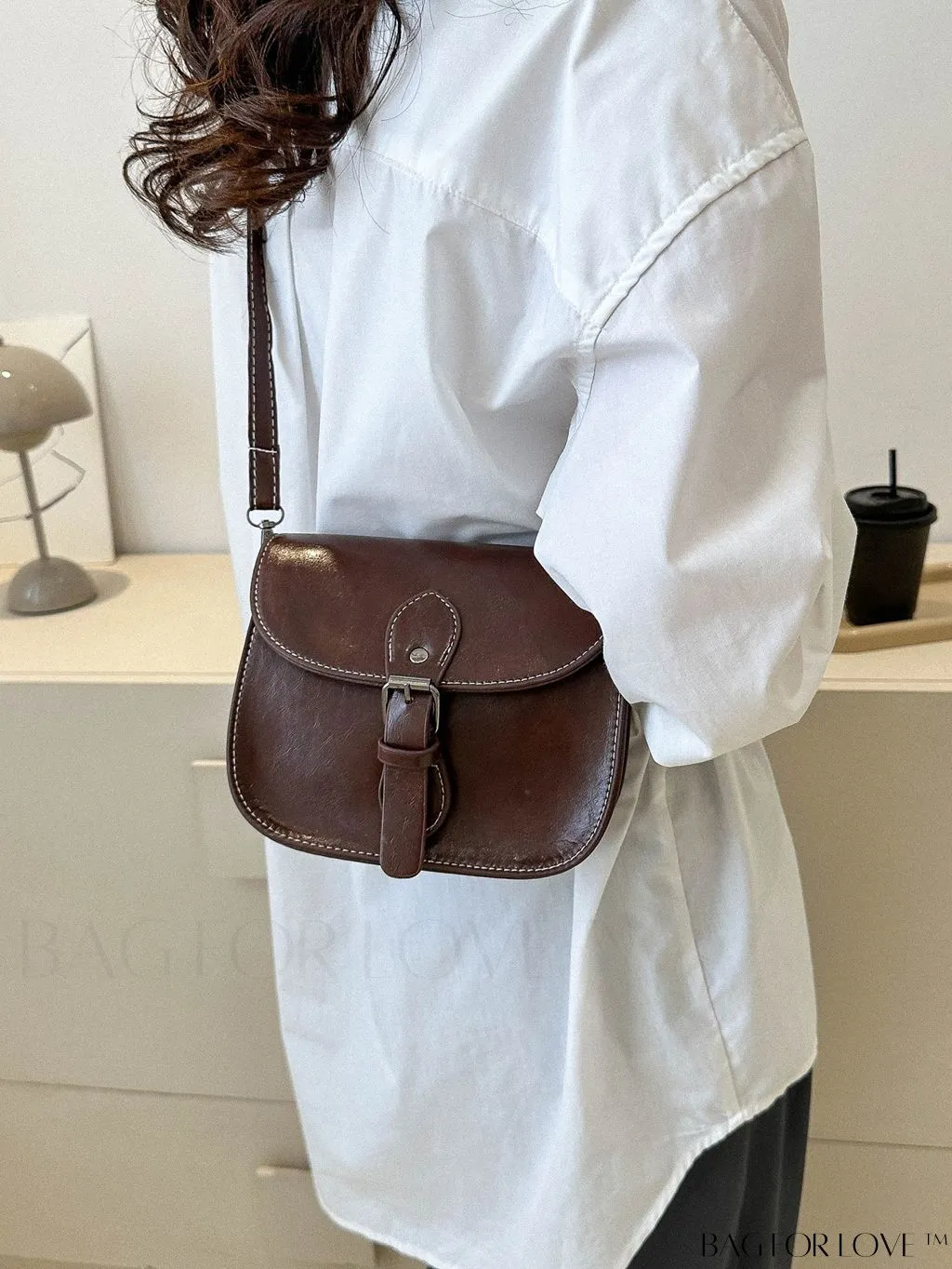 BagForLove - Chic and Compact Saddle Bag with Versatile Shoulder Strap, Ideal for a Casual or Trendy Look