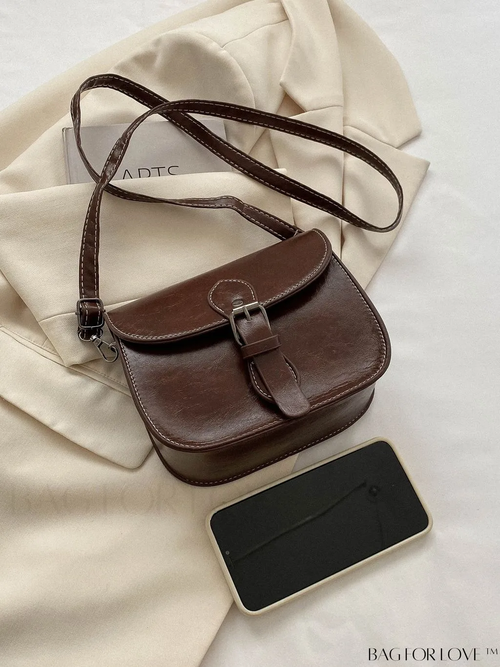 BagForLove - Chic and Compact Saddle Bag with Versatile Shoulder Strap, Ideal for a Casual or Trendy Look