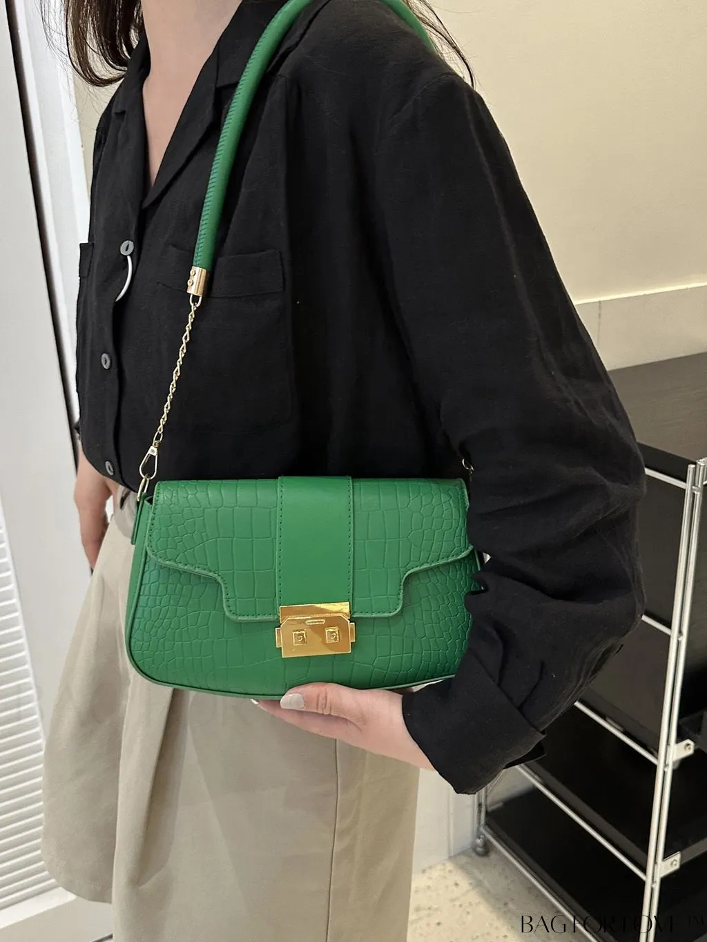 BagForLove - Womens 2023 PU Crocodile Pattern Shoulder & Crossbody Bag - New Stylish Design