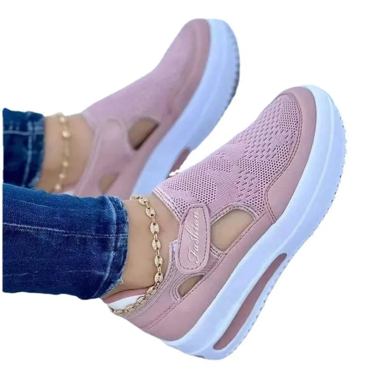 Breathable casual shoes