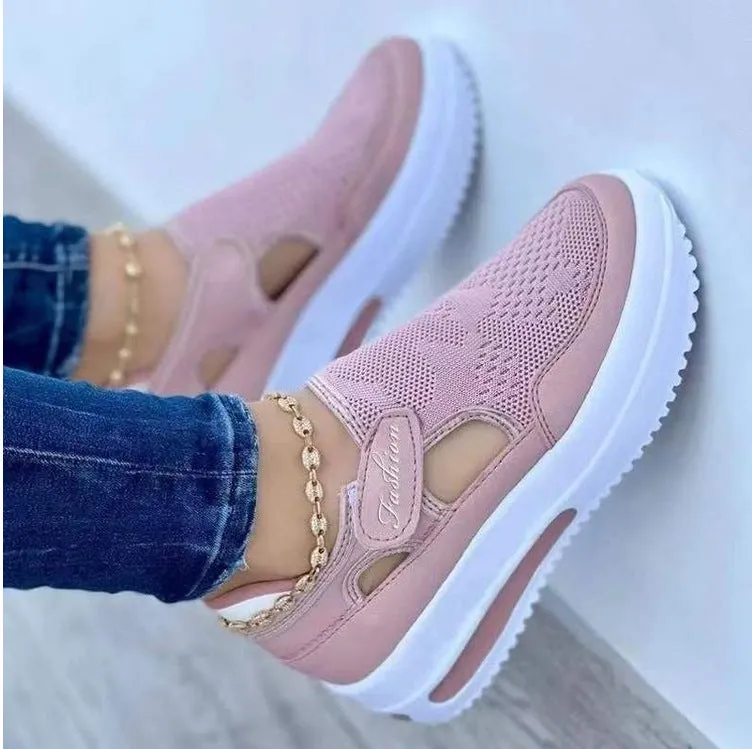 Breathable casual shoes