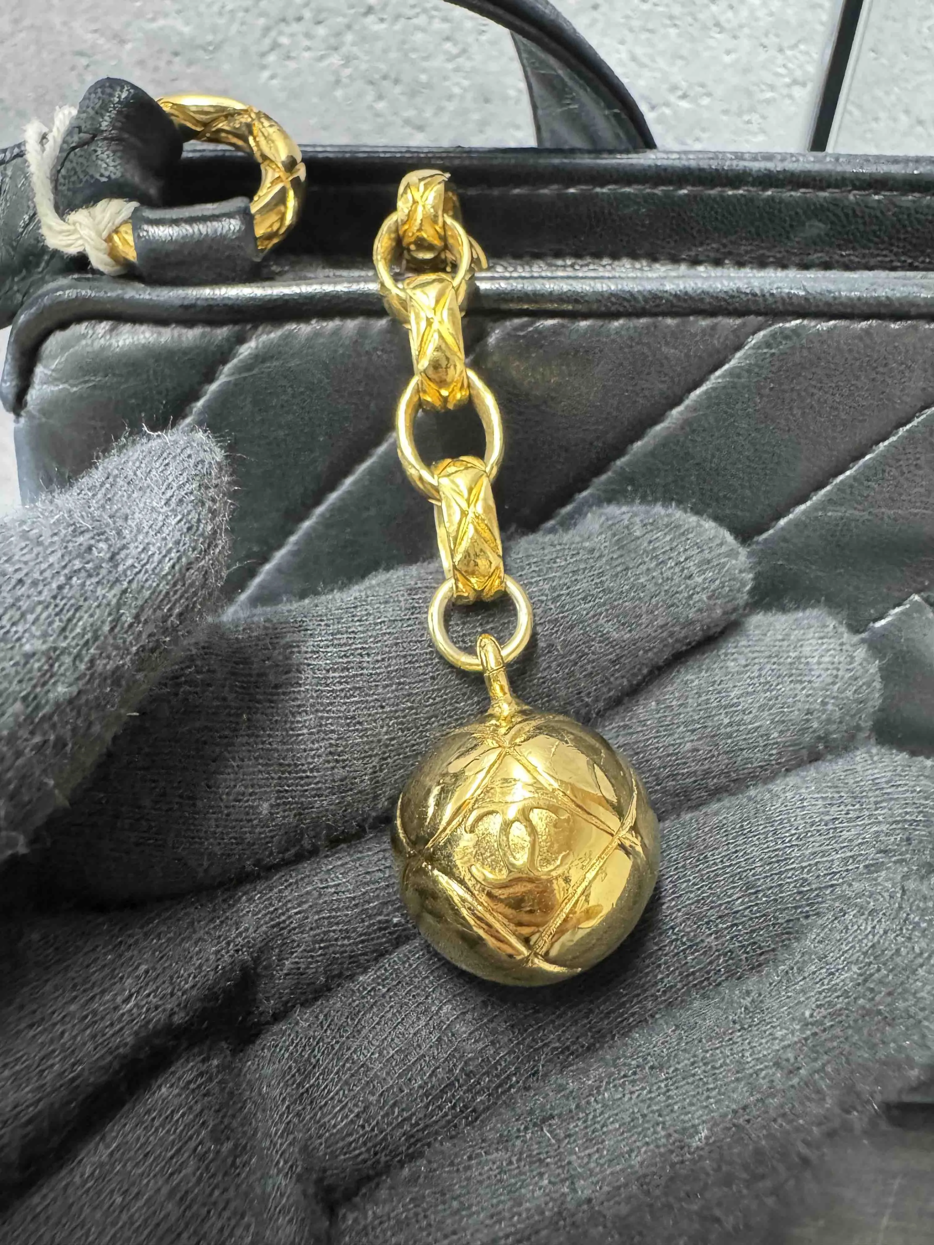 Chanel Gold Ball Crossbody JY981250300 Black Leather Bag