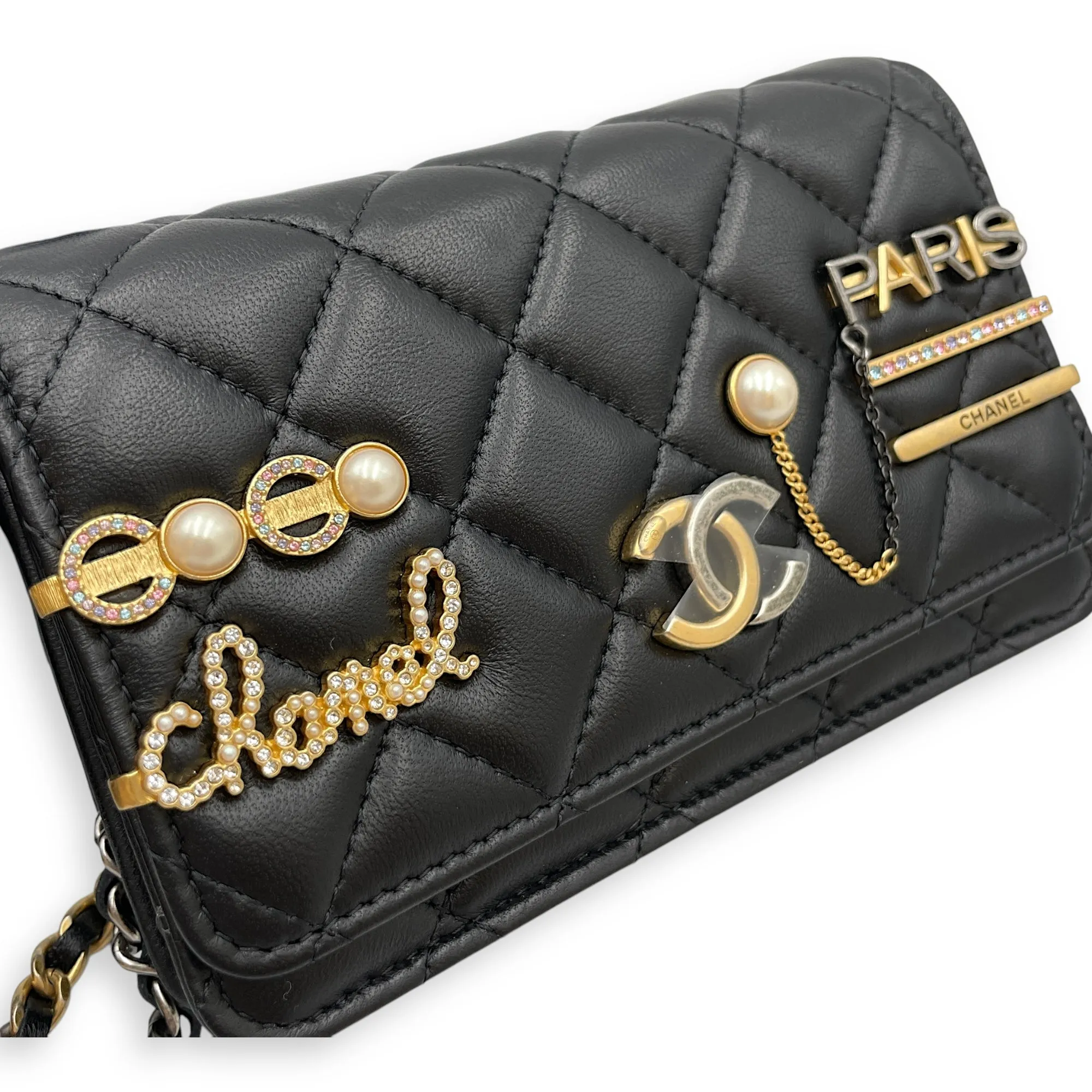 Coco Quilted Clip Mini 15 cm Black Wallet On Chain in Calfskin, Gold hardware
