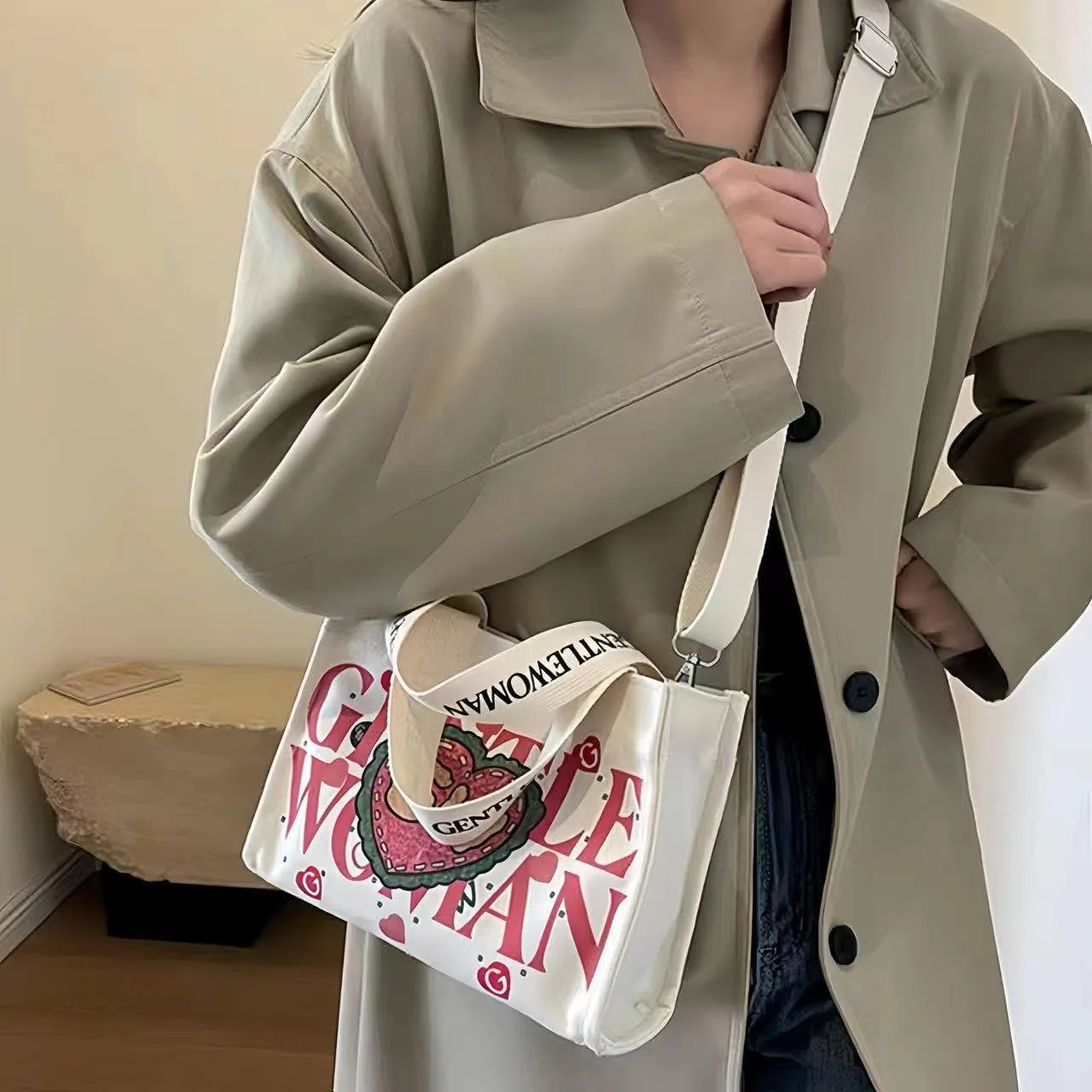 Cute Gentle Woman Tote Bag Colorful Hand-painted Canvas Handbags Handheld Shoulder Bag Office Travel Essentials
