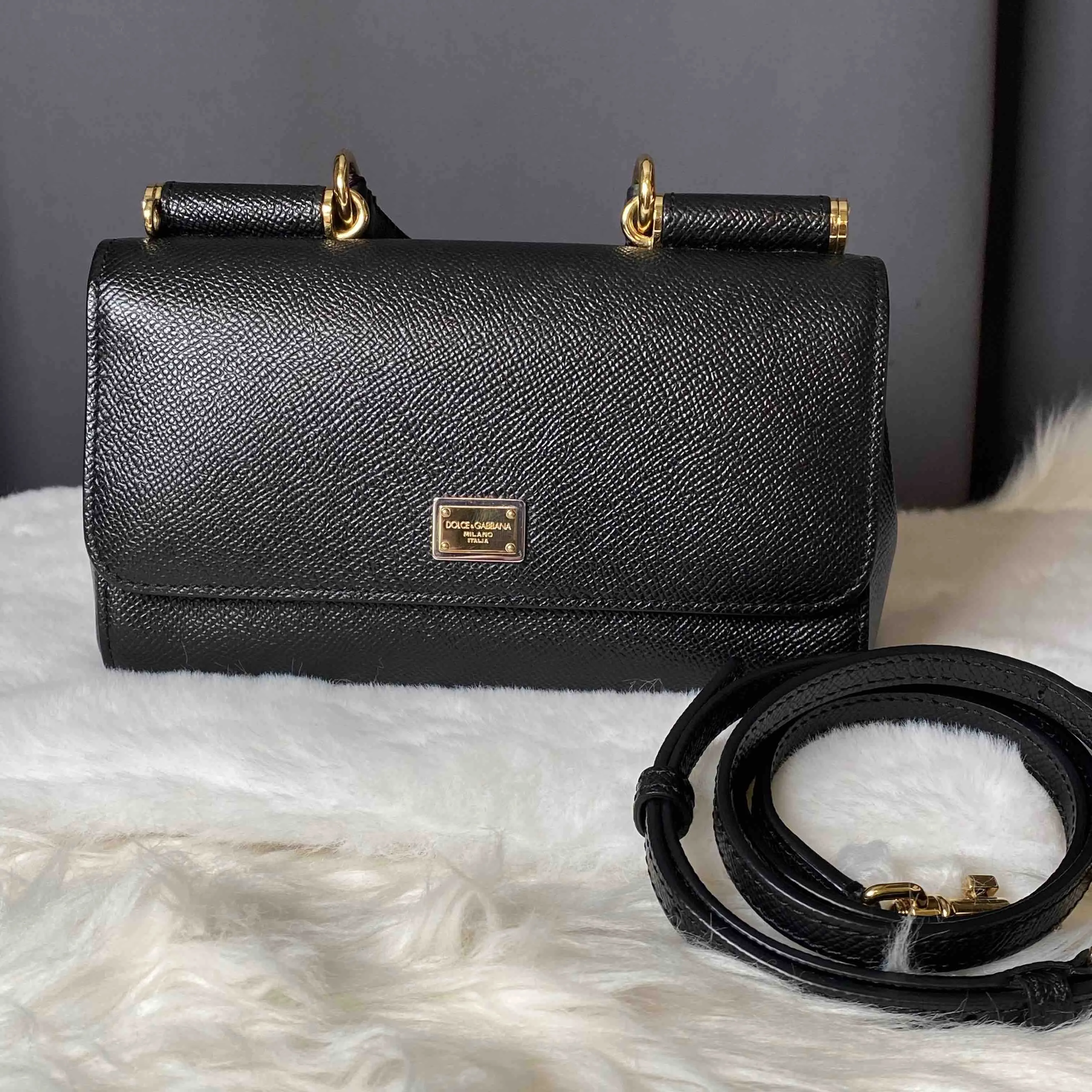 Dolce & Gabbana Black Leather Crossbody Bag - Preloved