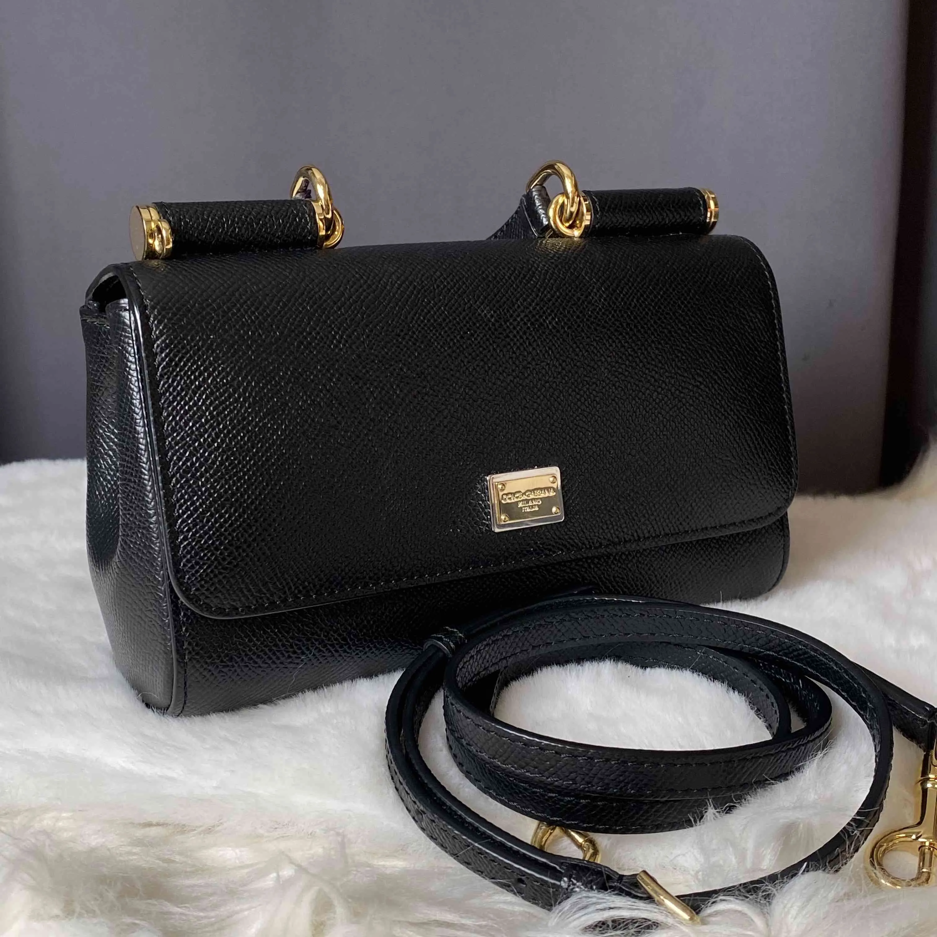 Dolce & Gabbana Black Leather Crossbody Bag - Preloved