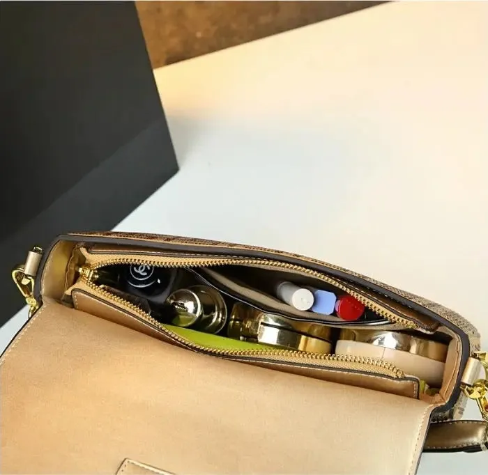 FENDI Shoulder Bag 1009