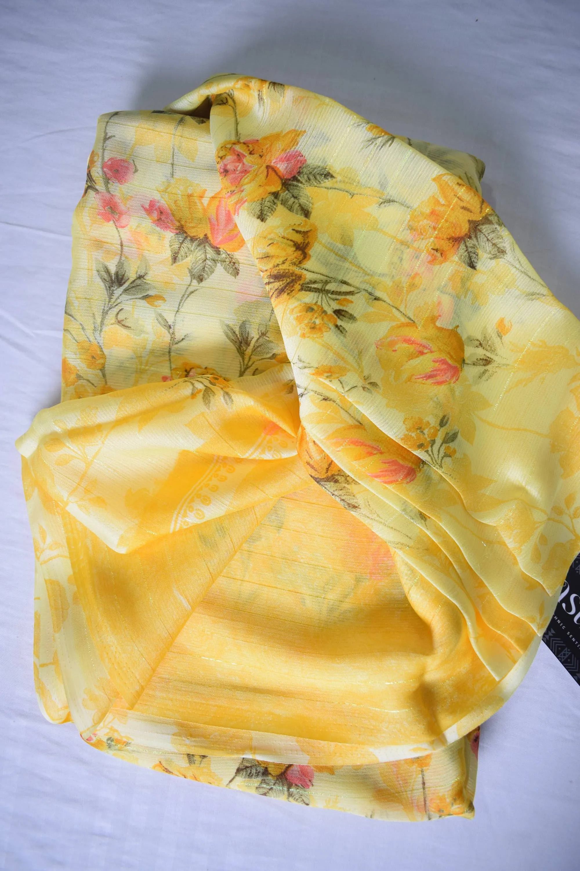 Floral Design Printed Crepe Saree