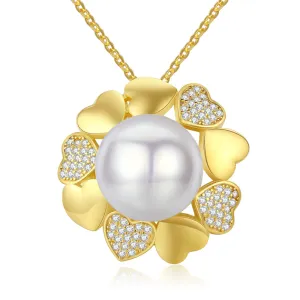 Golden Heartthrob Pearl Necklace