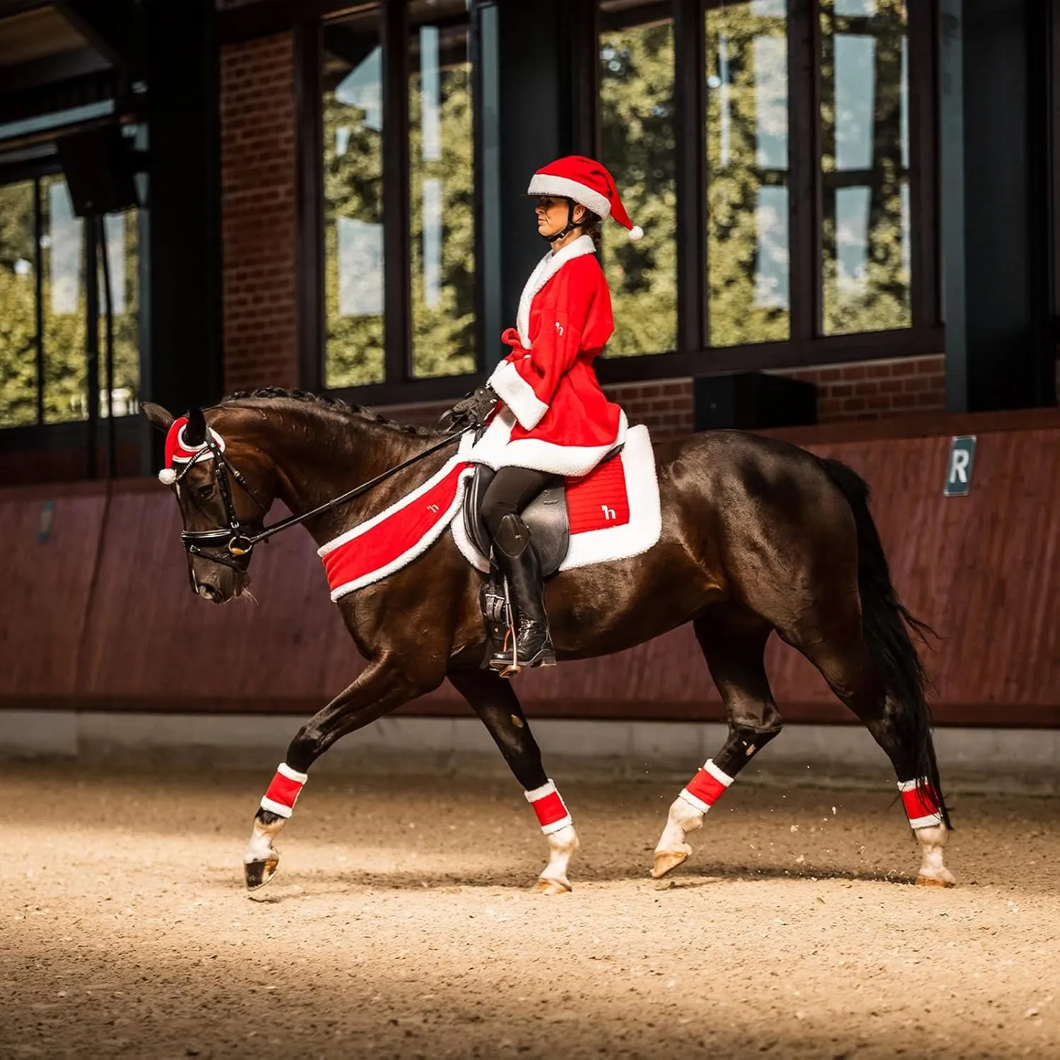 HORZE Christmas All Purpose Quick Dry Santa Saddle Pad with Faux Fur Trim