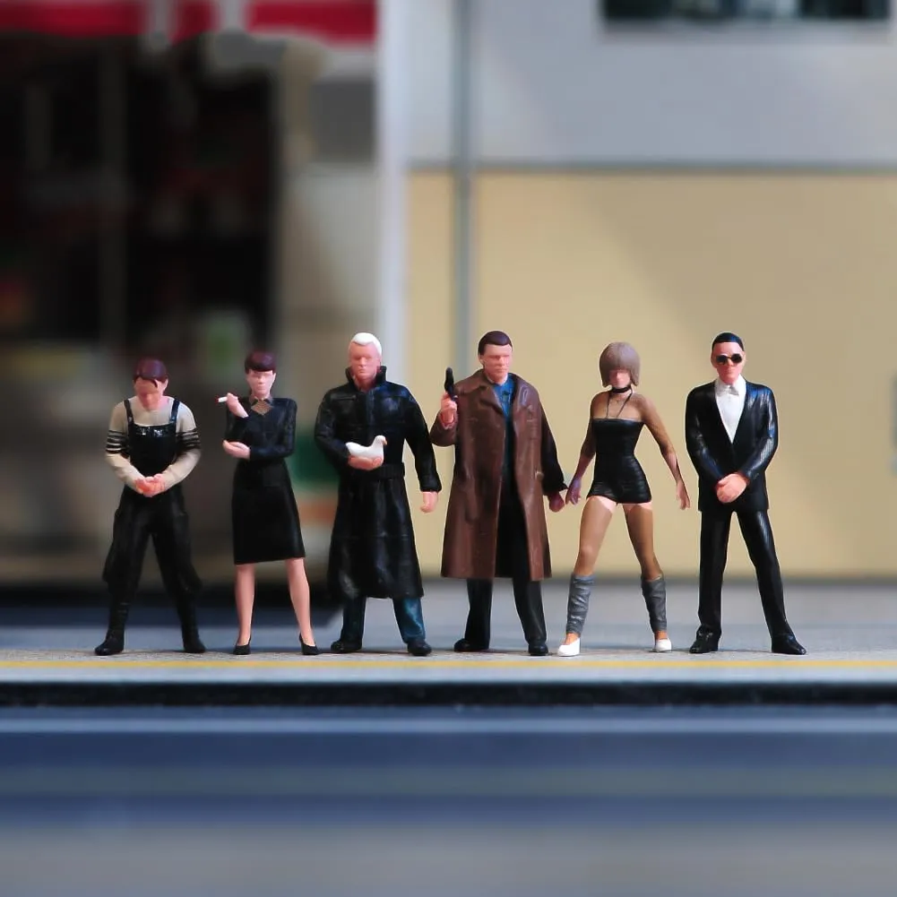 Miniatures Diorama 6PCS 1/24 1/43 1/64 1/87 Scale Film Character Killer Man Girl Action Figure Doll Scene Model for Car Vehicles (Painted, 1:64 Scale)