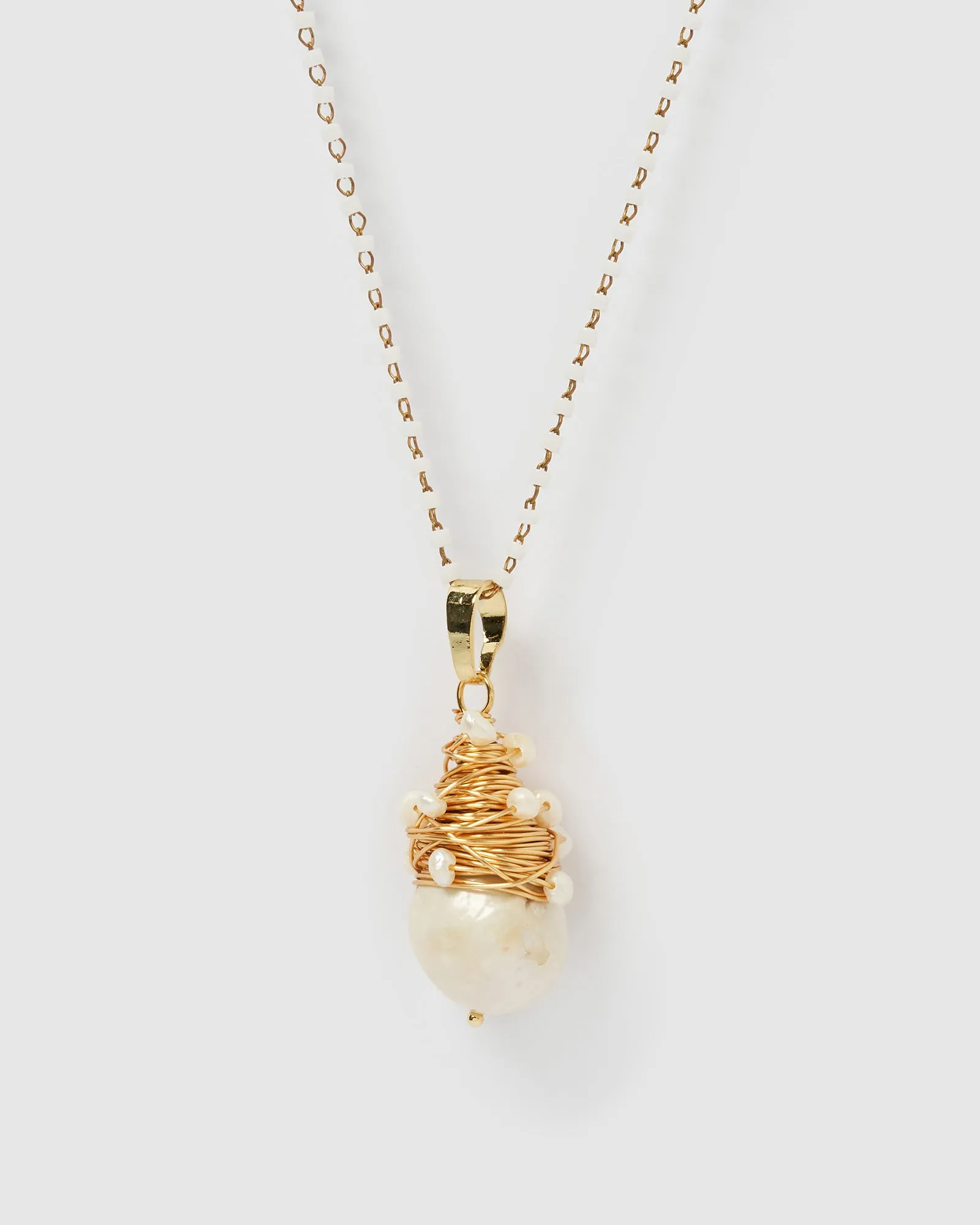 Miz Casa & Co Kelsey Necklace White Pearl