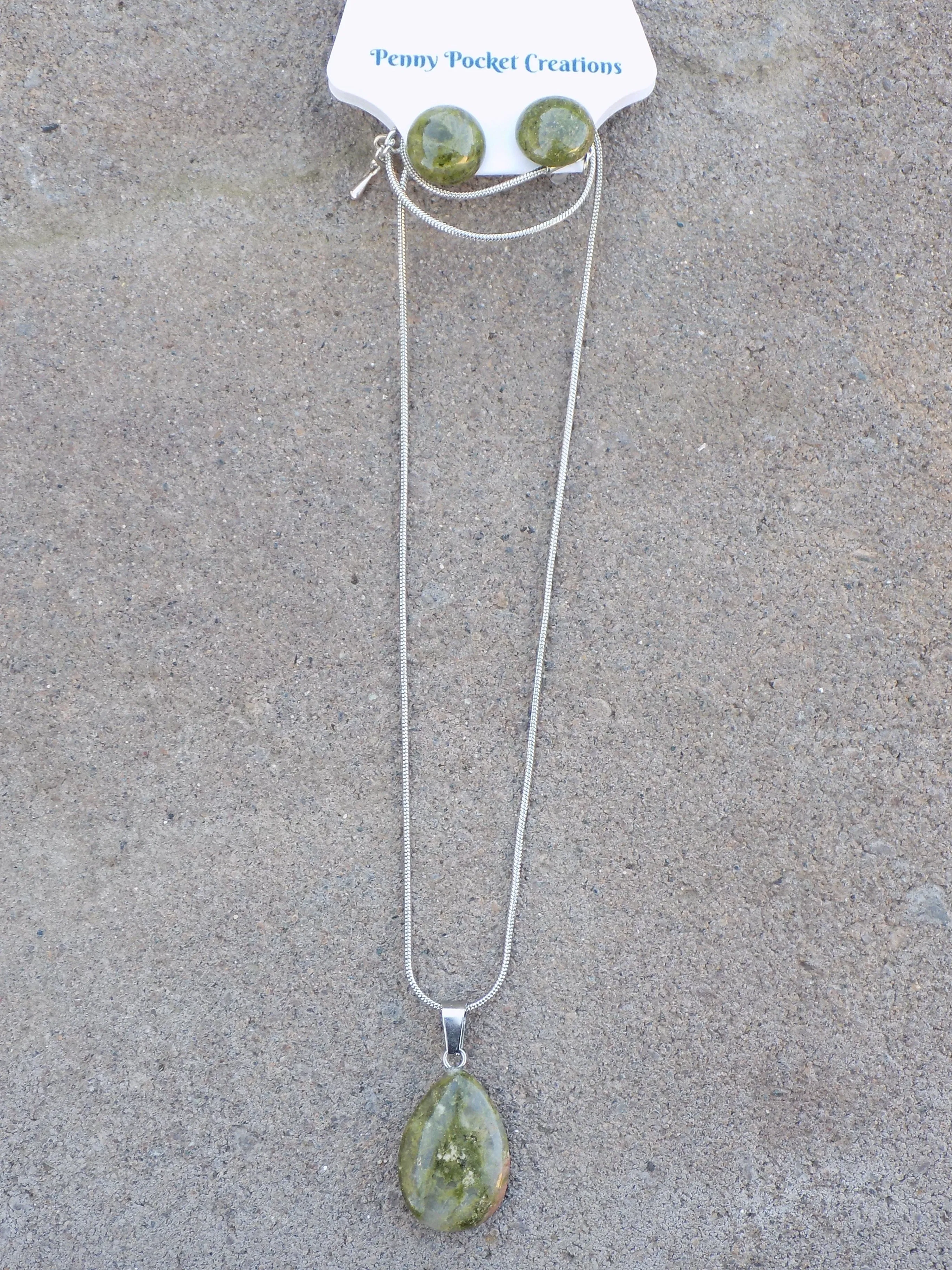 Natural Stone Teardrop Pendant Silvery Snake Chain Necklace 12mm Earrings