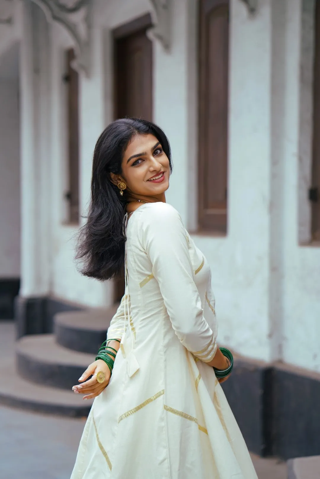 Off White Panel Anarkali with Asymmetrical Zig Zag Kasavu