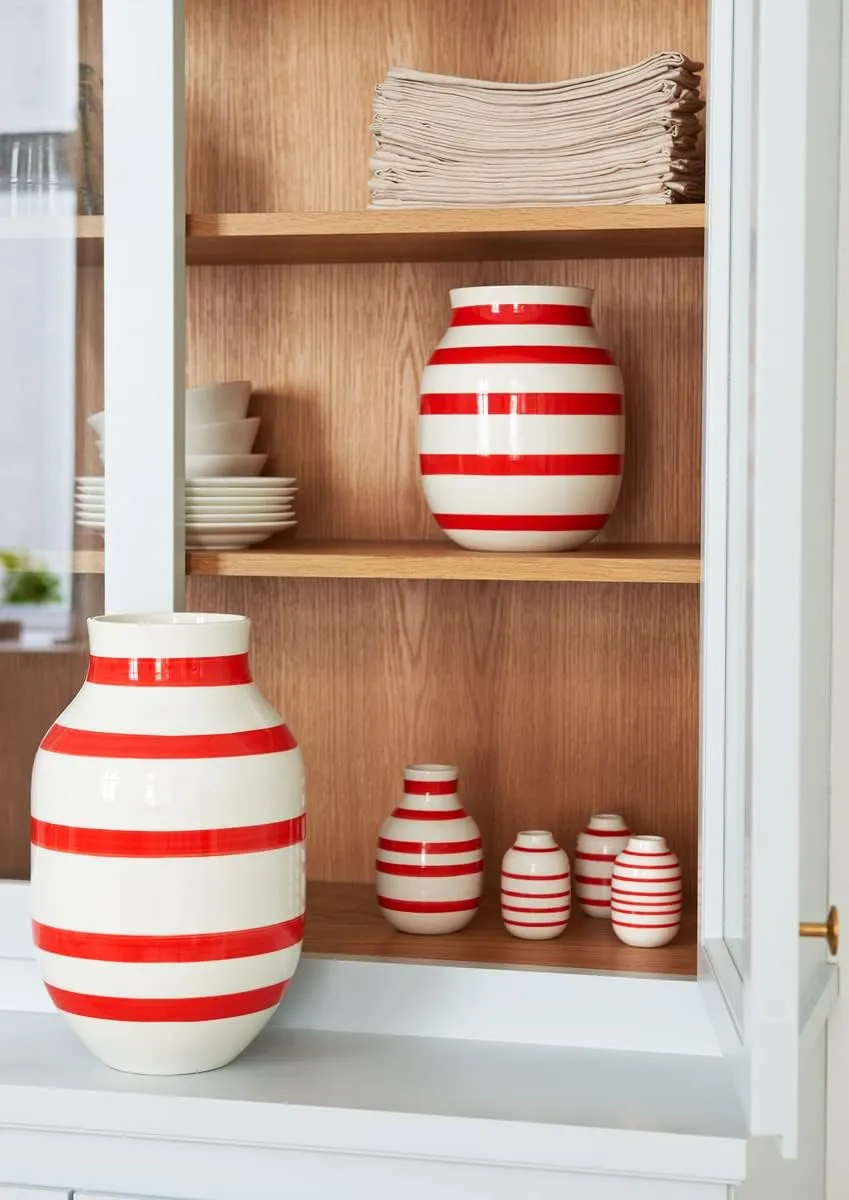 Omaggio vase Made of Porcelain with Stripes, Modern vase, Round, Bulbous, Scandinavian Design vase for Flowers, Silver, 12.5cm