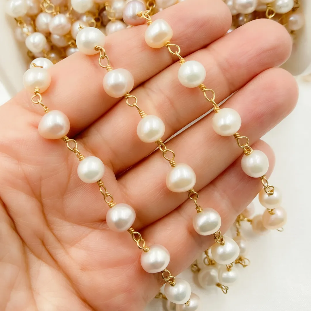 Peach Pearl Round Gold Plated Wire Chain. PRL45