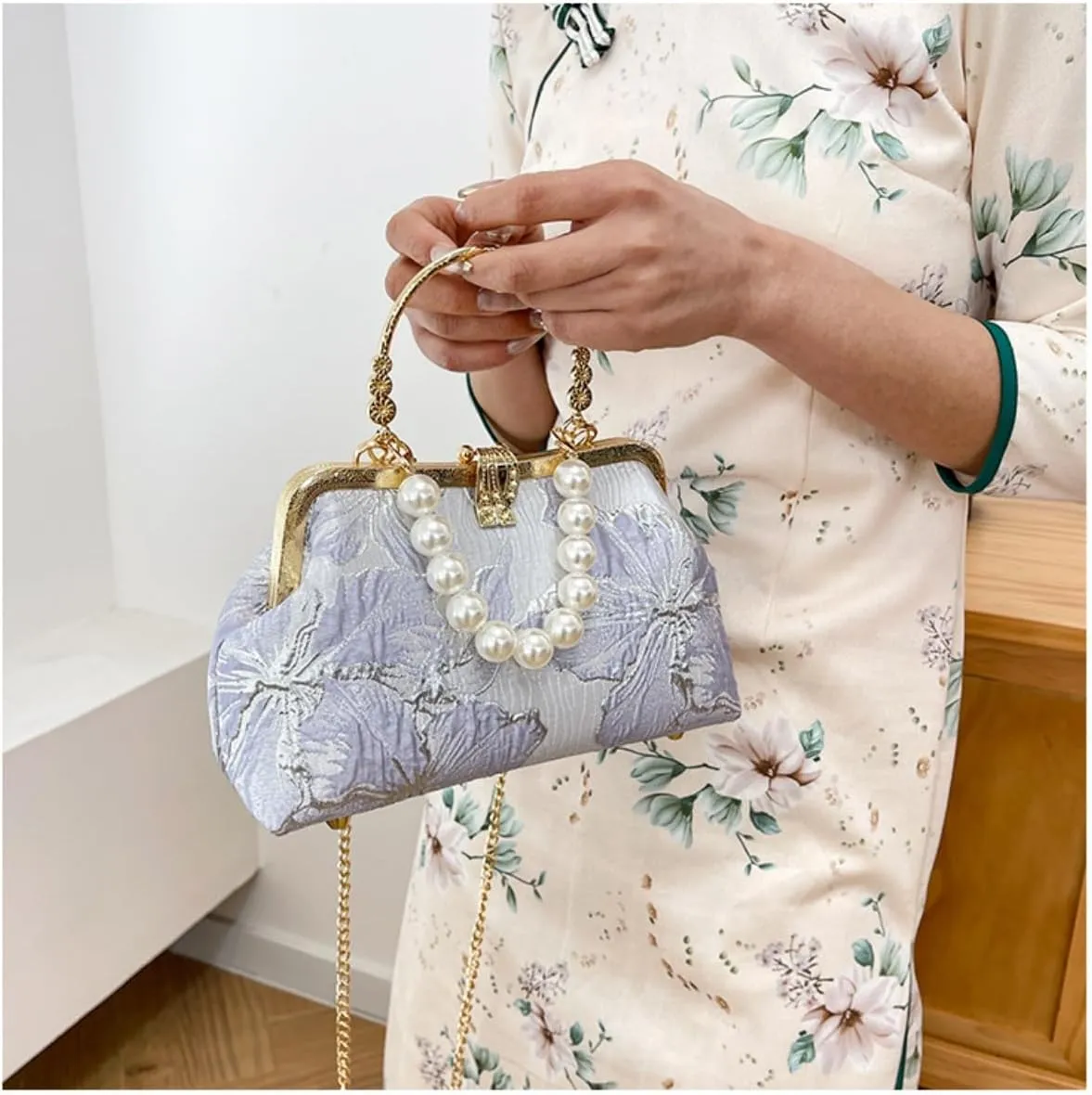 Pearl Evening Bag for Women Lily Pattern Vintage Embroidered Floral Clutch Purse Evening Handbag Shoulder Crossbody Bags