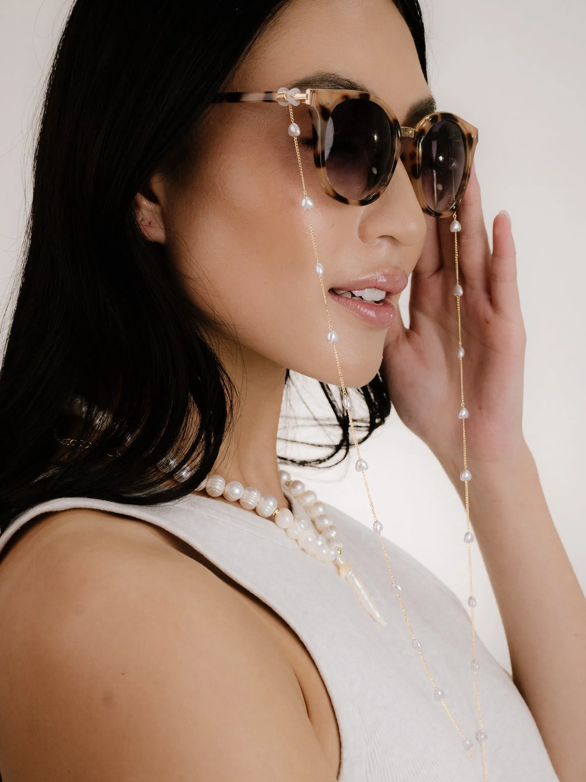 Pearl Lovers Eyeglass Chain