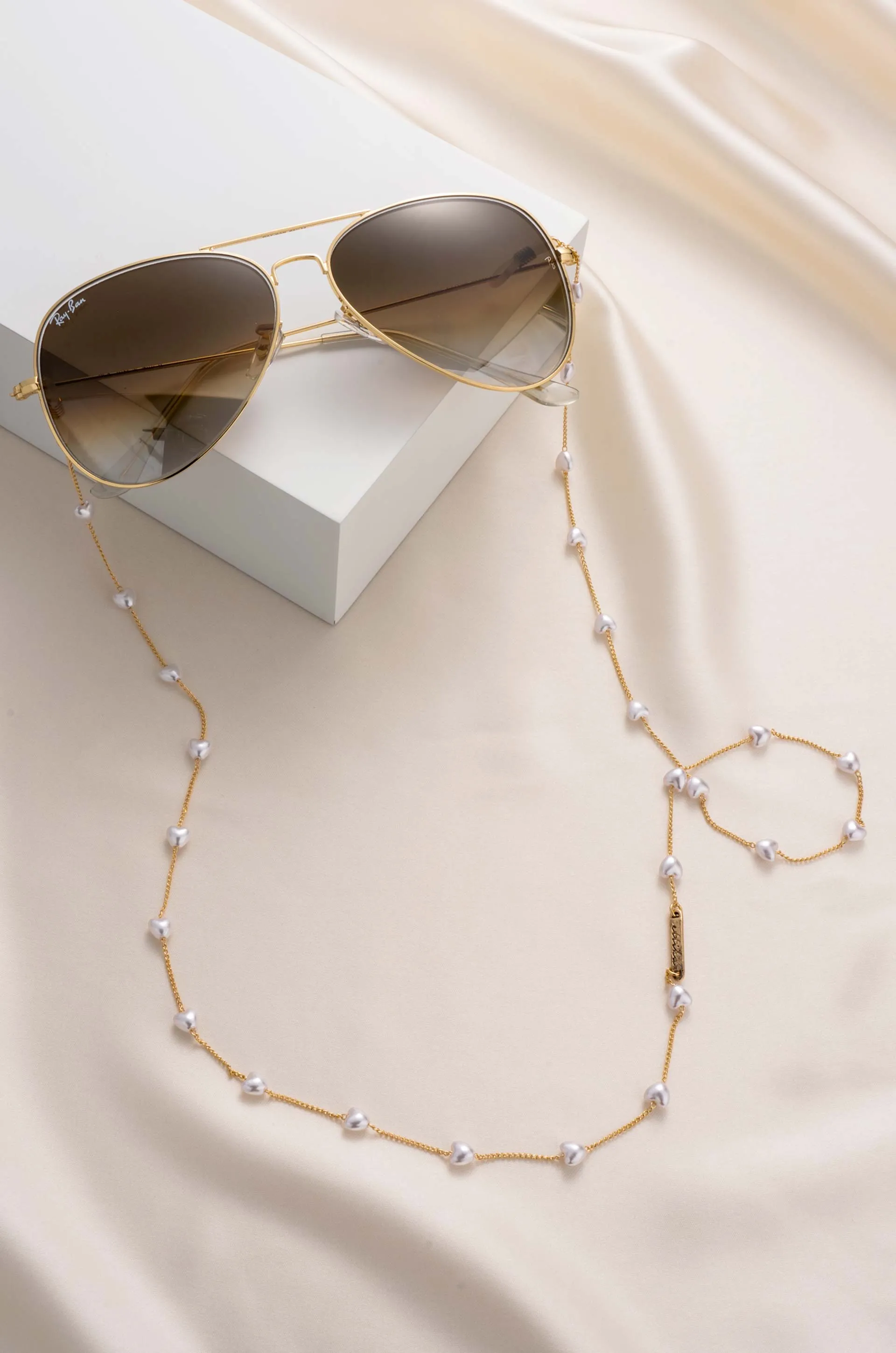 Pearl Lovers Eyeglass Chain