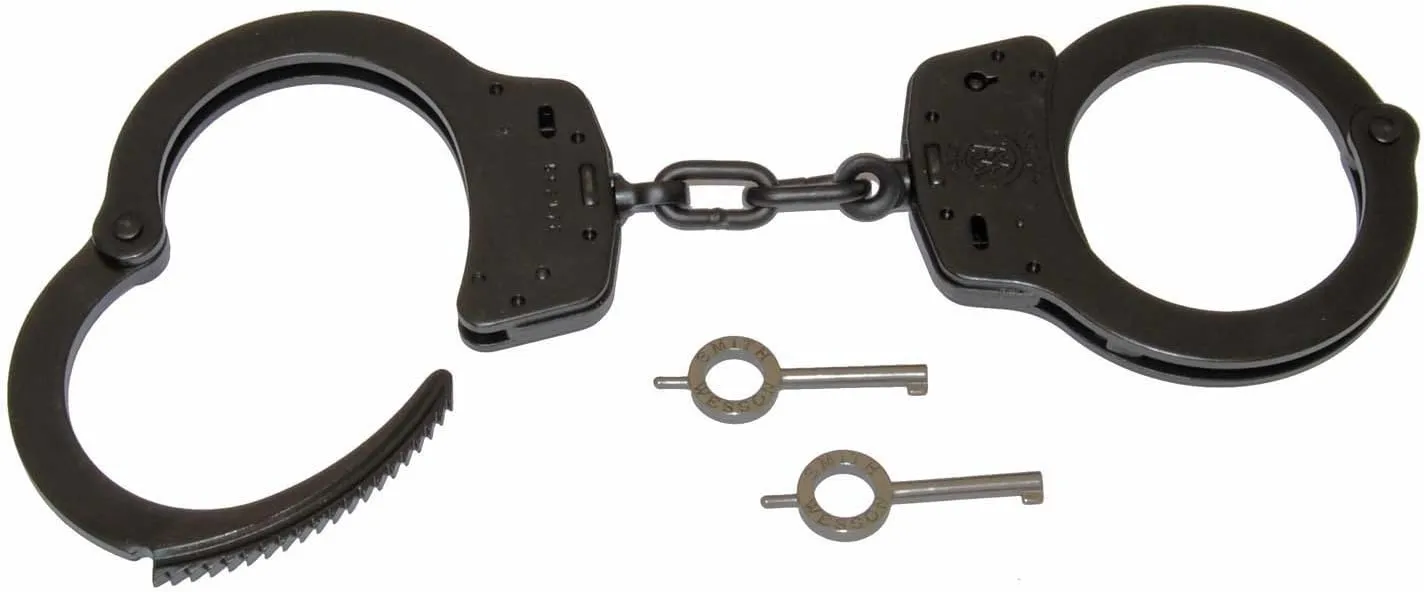 Smith and Wesson 350155 Model 100M Melonite Finish Handcuffs