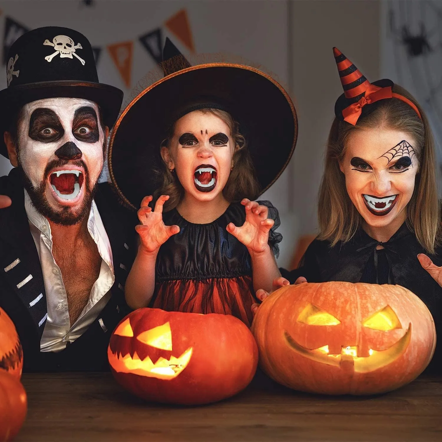 The Dreidel Company Halloween White Teeth Fangs Teeth, Costume, Funny Halloween Dress-Up, Pretend Play Decoration (100-Pack)