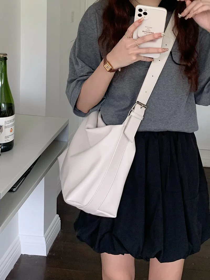 Unique Female Fashion Simple Summer Commuter Shoulder Bags