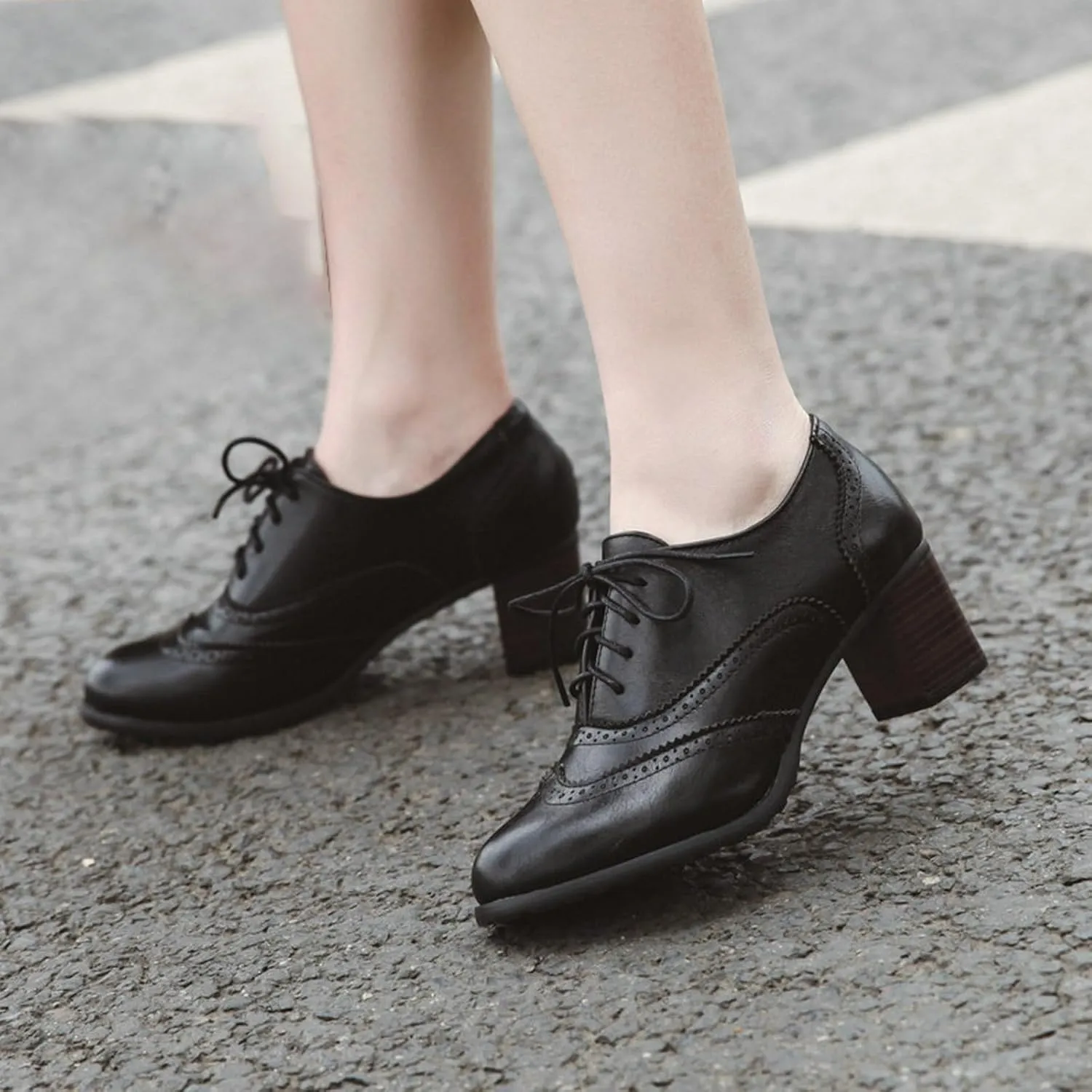 Uniquelly Women's Lace up Oxfords Vintage Brogues Shoes Round Toe Stacked Heel Wingtip Oxford Shoes Chunky Block Heels Retro Saddle Shoes Pumps