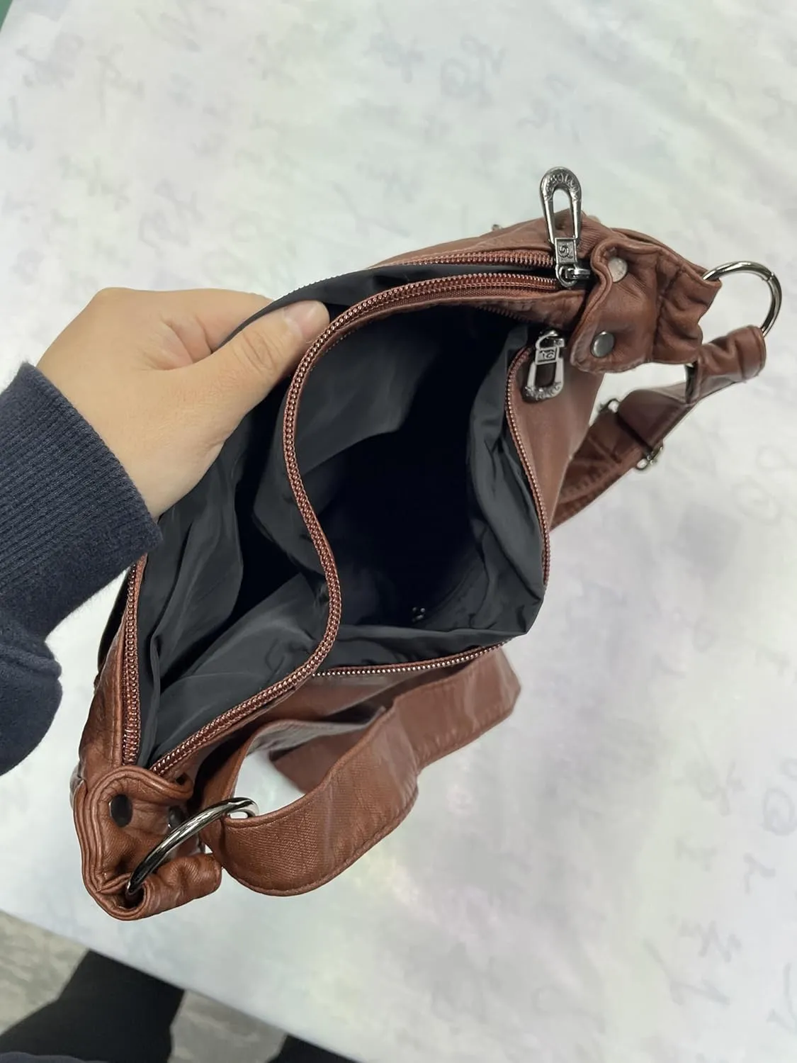 Vintage Y2K Crossbody Bag for Women- Adjustable Strap, Retro Button Design, Multi-Pocket PU Leather Bag