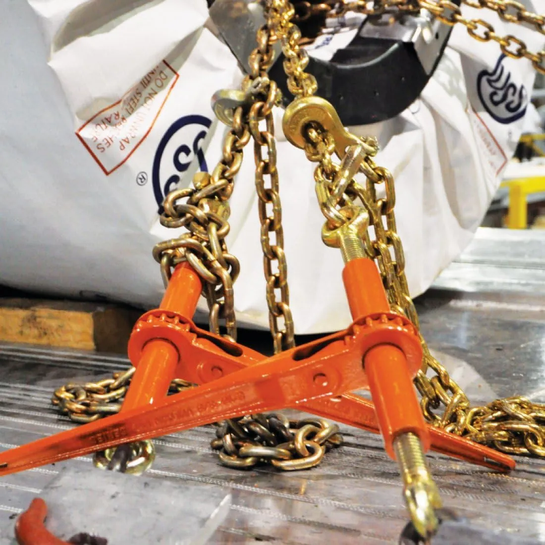 VULCAN Load Binder with 2 Grab Hooks - Ratchet Style - 7100 Pound Safe Working Load (Works with 5/16 Inch or 3/8 Inch Grade 70 and Grade 80 Chain)