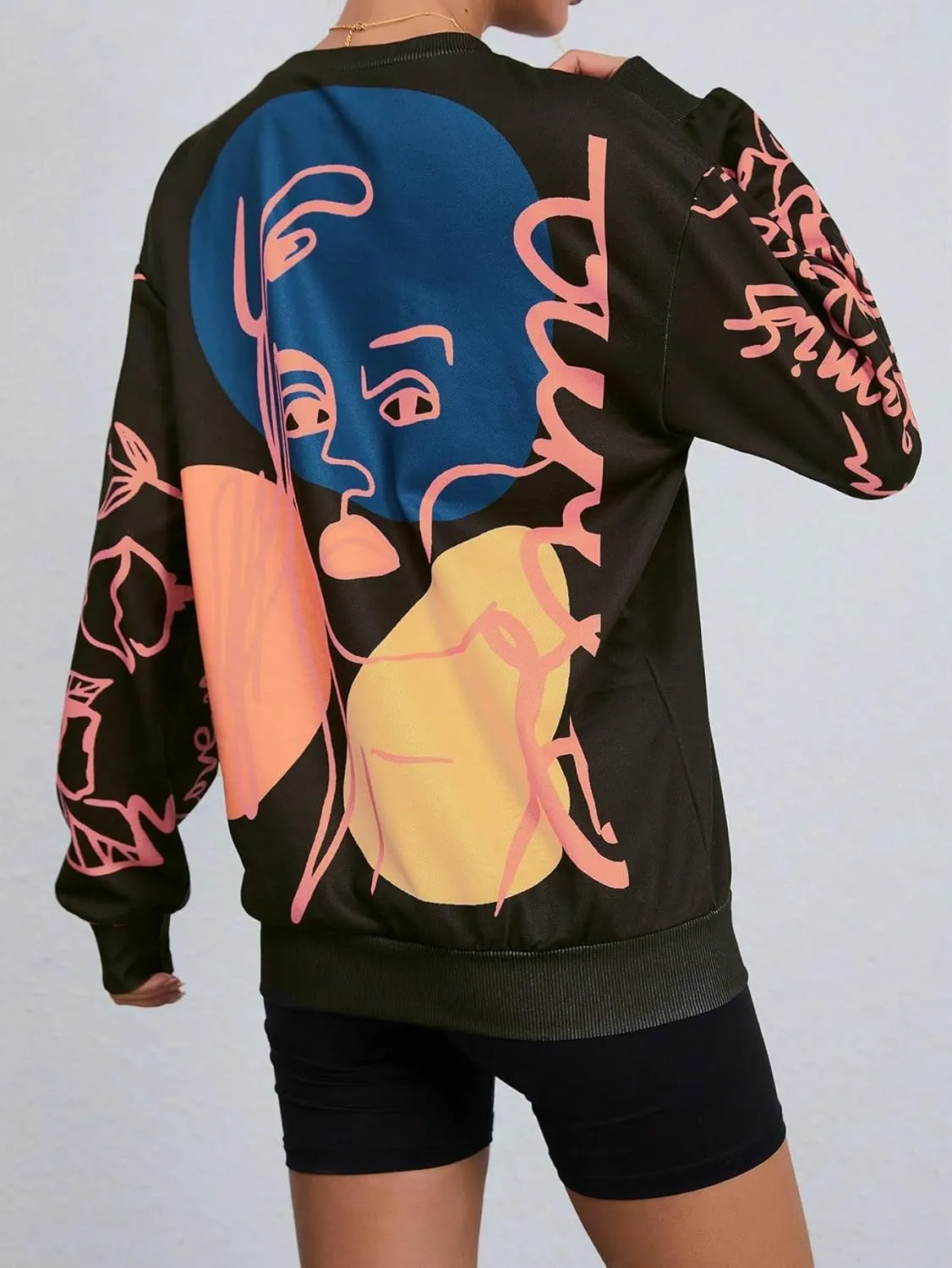 WDIRARA Women's Figure Graphic Print Sweatshirt Round Neck Long Sleeve Contrast Color Graffiti Pullovers