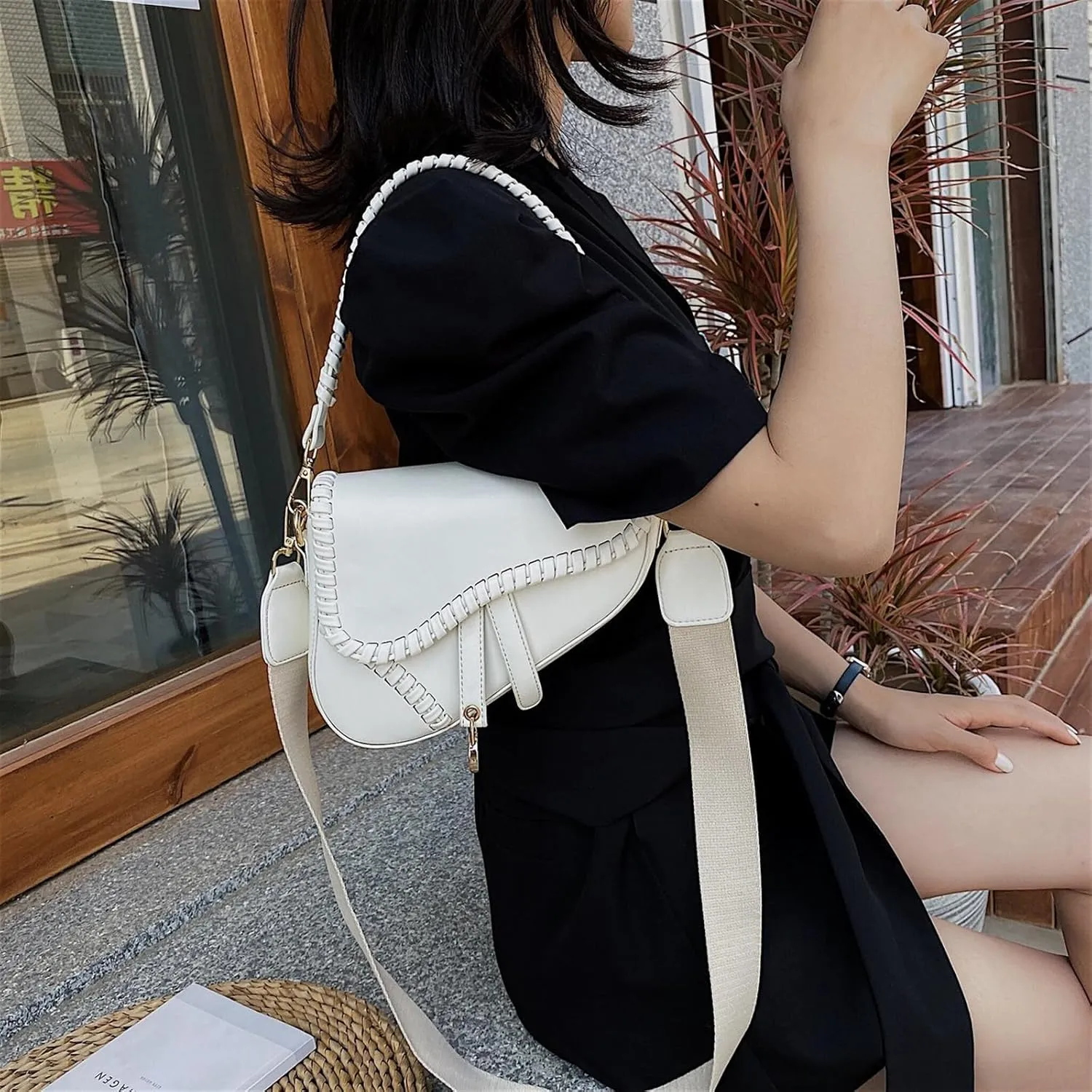 Women Small Saddle Shoulder Bag,Trendy Crossbody Bag Clutch Purse,PU Leather Satchel Bags Handbag