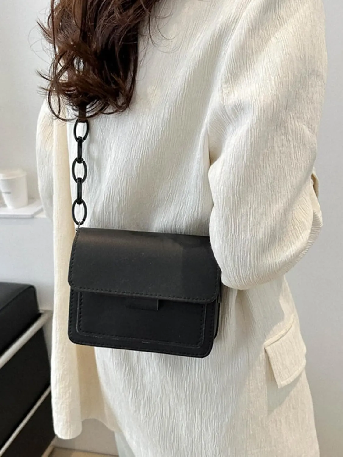 Women's Saddle Crossbody Bag Magnetic Buckle Casual Small Shoulder Handbag Underarm Purse