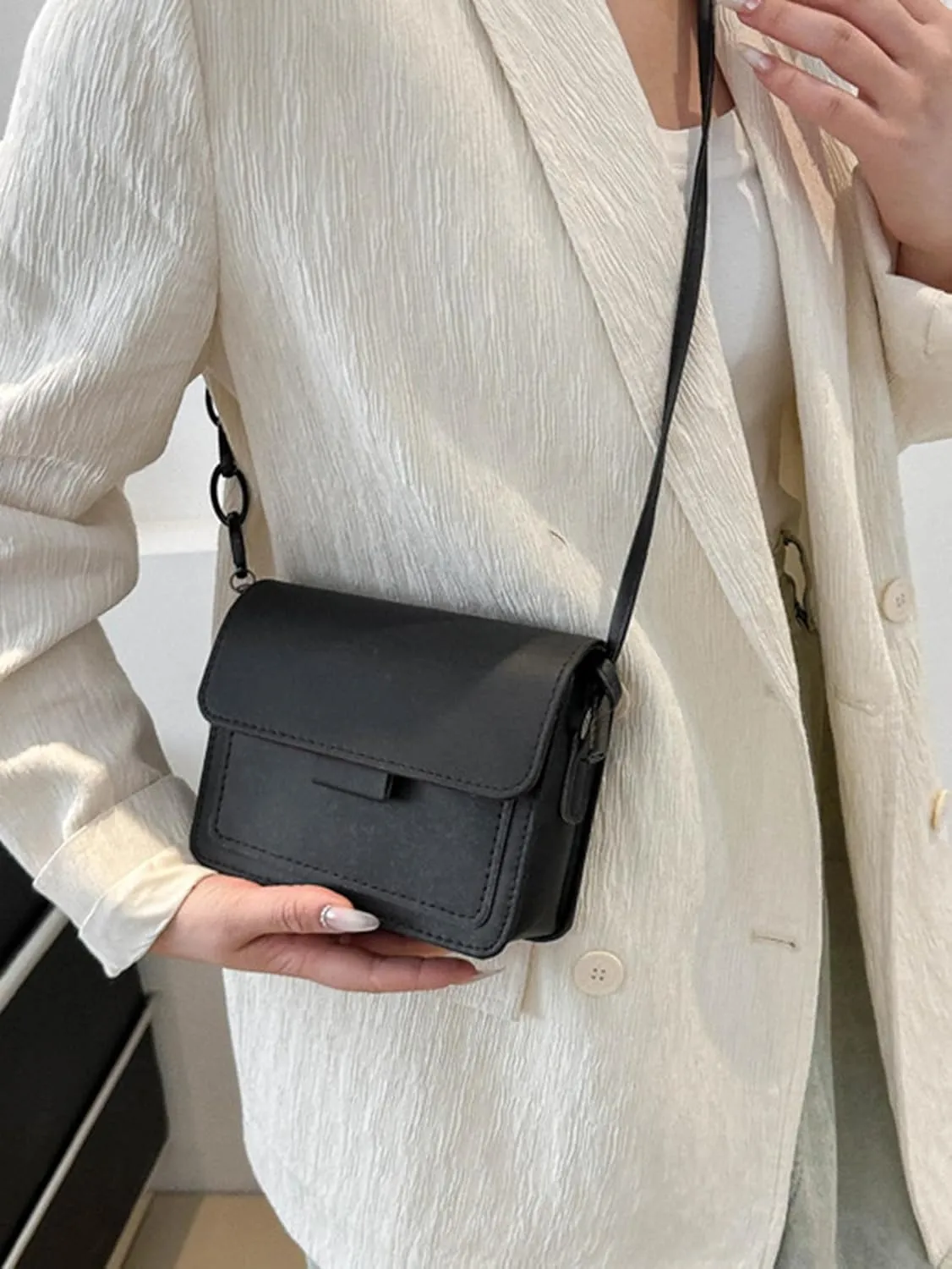 Women's Saddle Crossbody Bag Magnetic Buckle Casual Small Shoulder Handbag Underarm Purse
