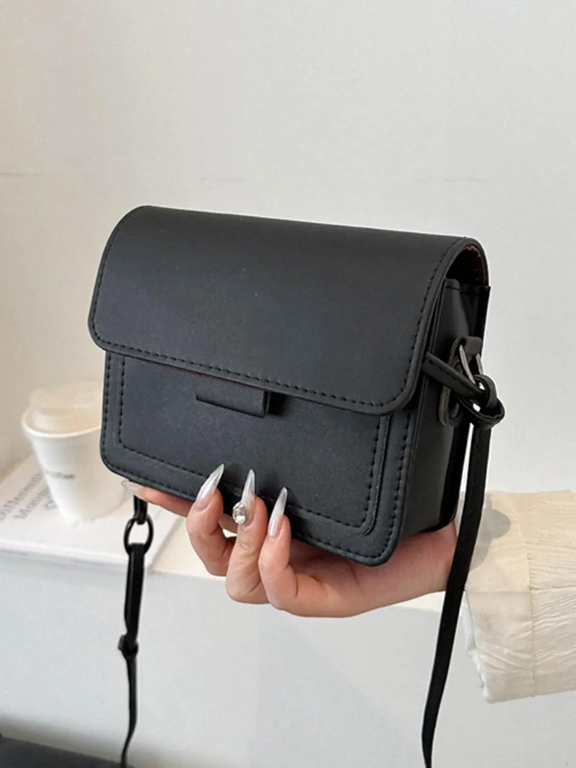 Women's Saddle Crossbody Bag Magnetic Buckle Casual Small Shoulder Handbag Underarm Purse