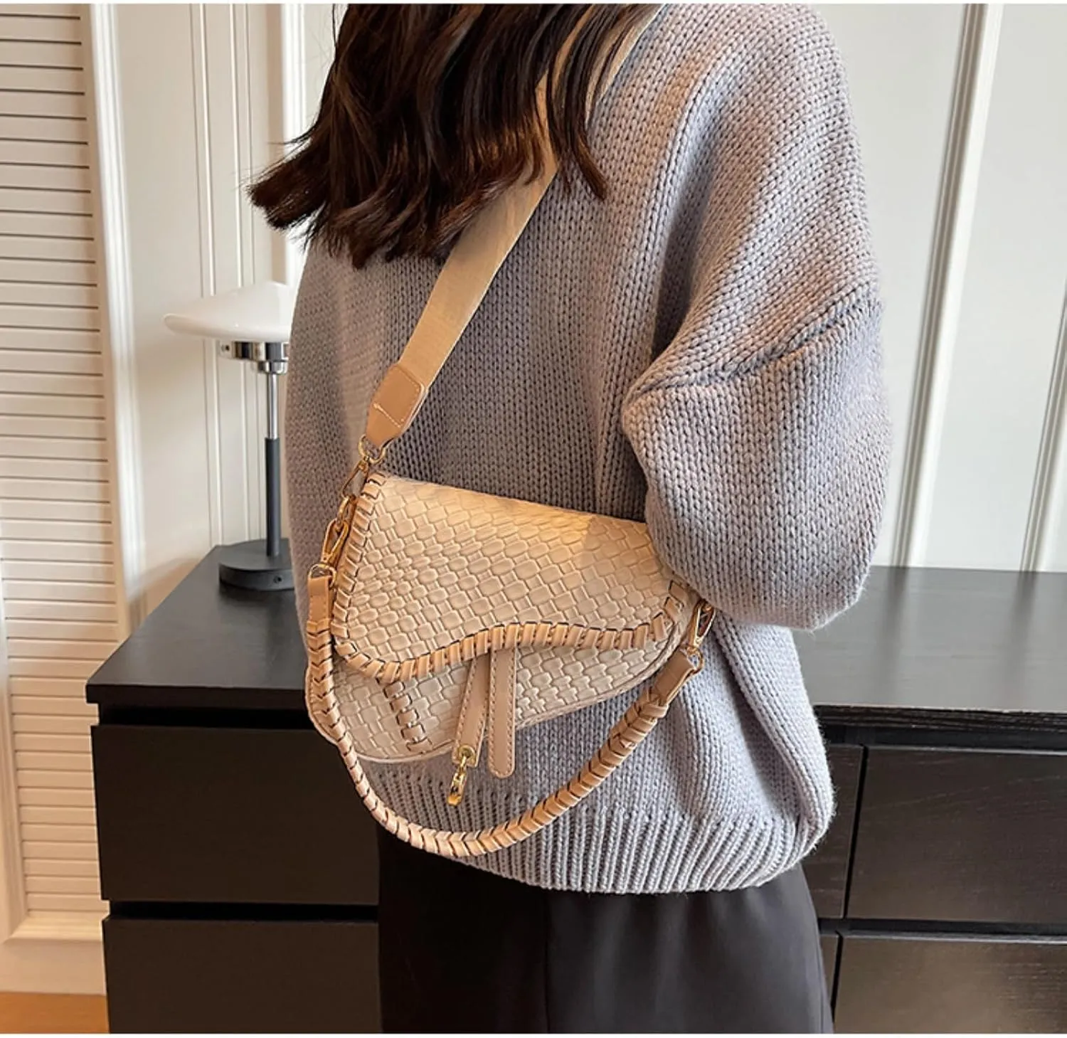 Women's Small Saddle Bag Crossbody Bag for Women Trendy Pursel Hobo Bag Shoulder Bag Satchel Handbag Purse (Brown)