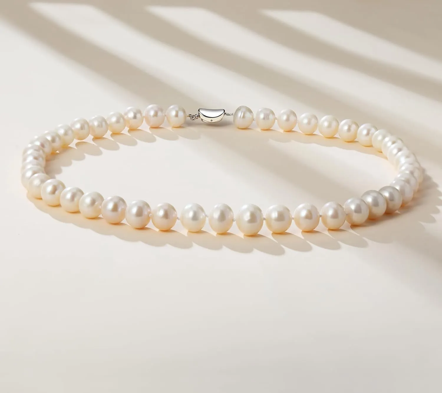 YAMI 11-12mm Natural White Freshwater Cultured Pearl Necklace for Women, 18/20/22/24Inch Length Genuine Real Pearl Strand Necklace with 925 Sterling Silver Pea Clasp, Jewelry Gifts for Mom Grandmother